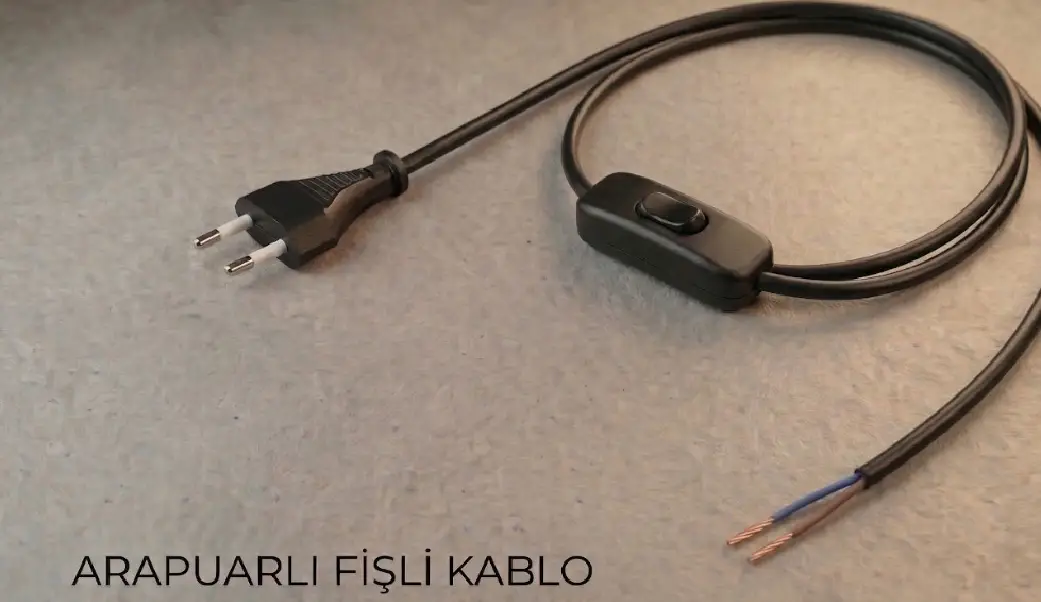 Apuarlı Fişli Kablo