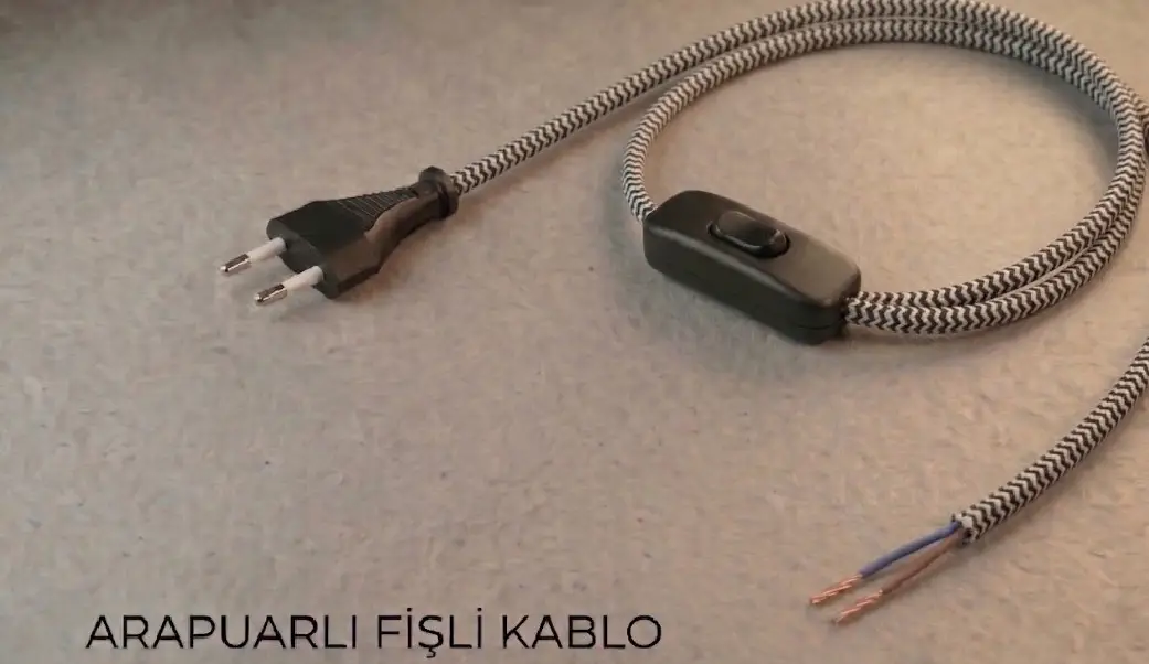 Apuarlı Fişli Kablo1